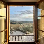 La Pietra Dorata Semesterbostad *
