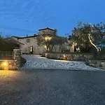 La Pietra Dorata Semesterbostad *